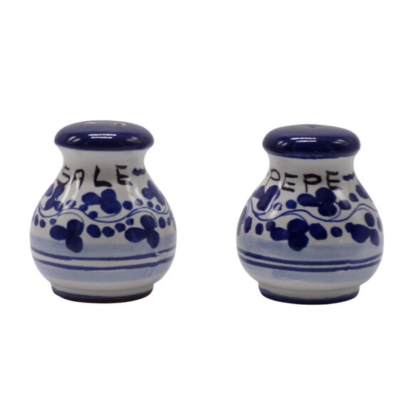 Deruta Italian Pottery Ricco Blue White & Floral Pattern Salt & Pepper Shakers - Picture 4 of 7
